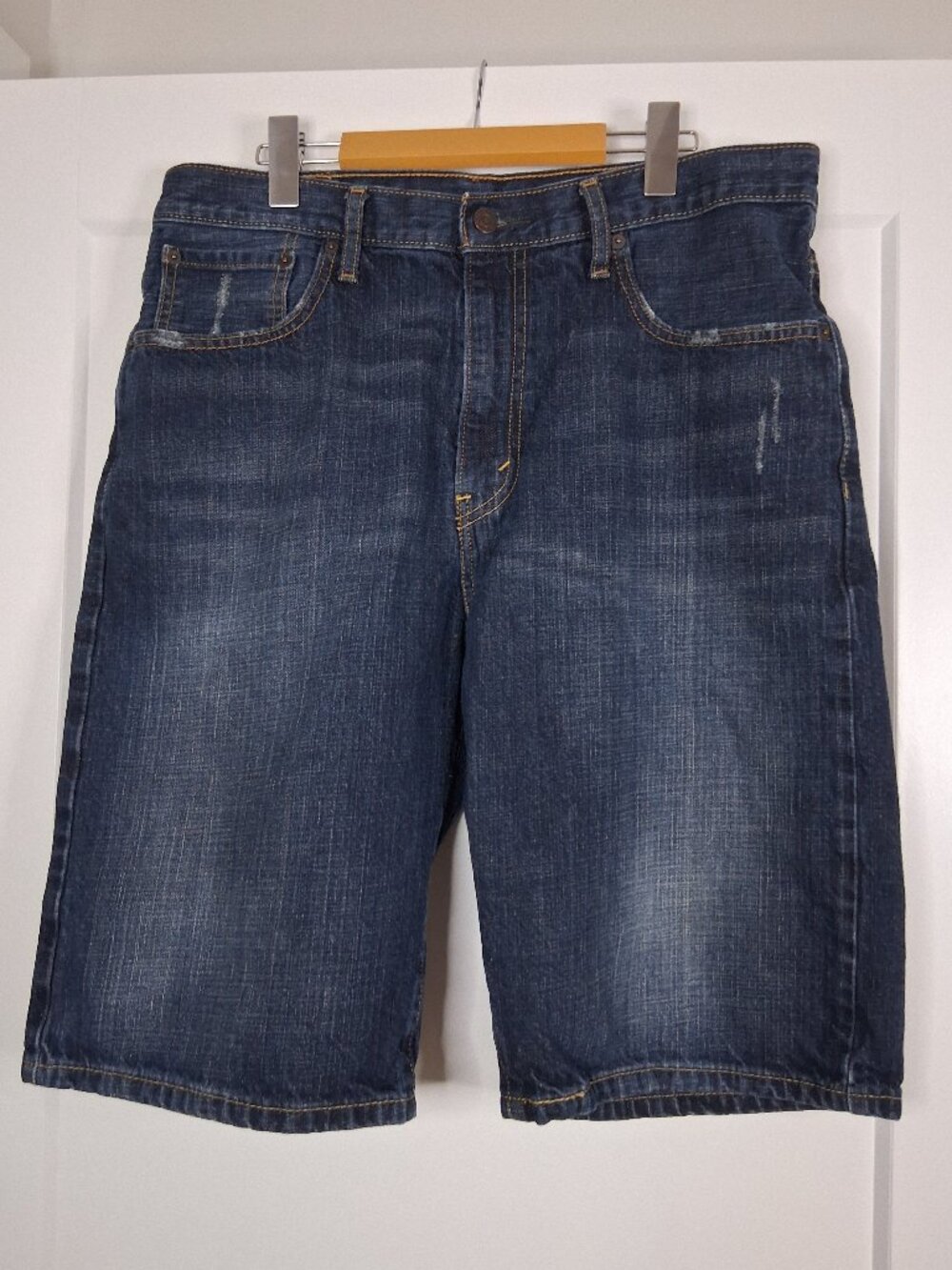 Levi’s 569 Shorts Mens 34 Blue Medium Wash Denim Classic Fit Casual Jean EUC